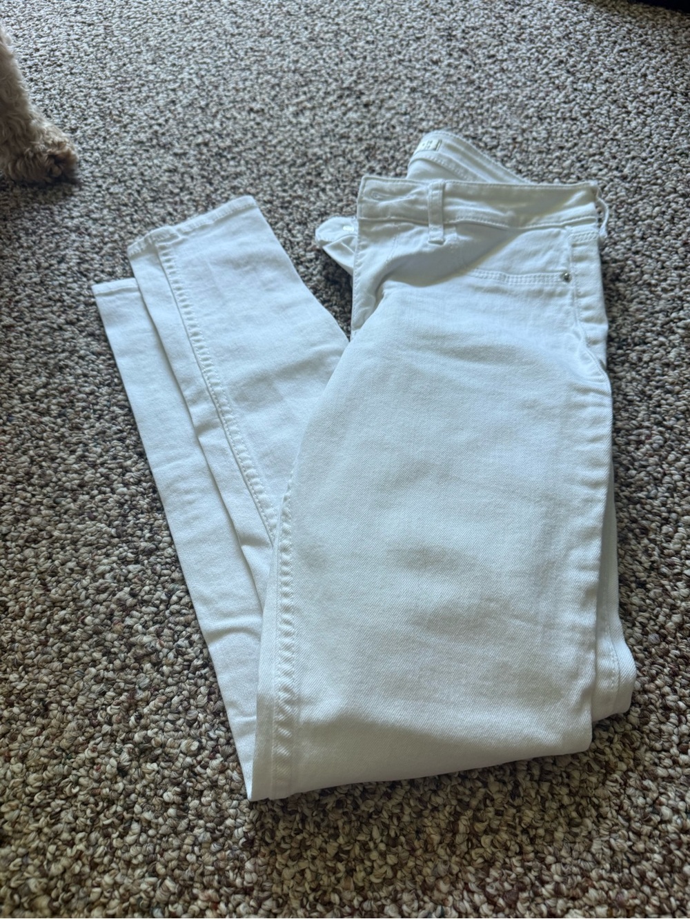 Abercrombie & Fitch White Women’s Skinny Jeans